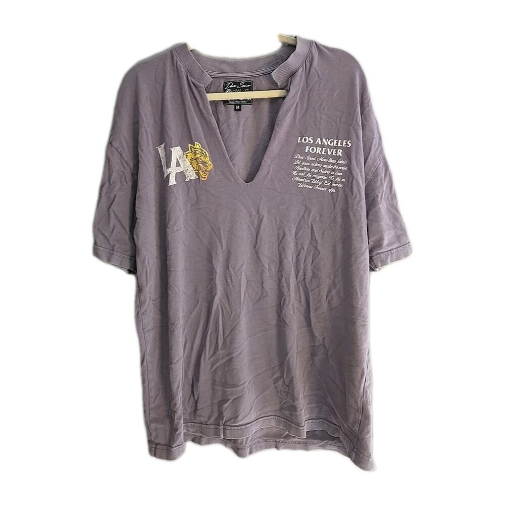 Darc Sport Wolves Club Purple LA Logo V-Neck Short Sleeve T-Shirt Mens Sz Medium